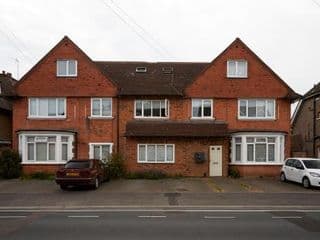 Aisiki Living at Alexandra Road, 2 Bedrooms and 2 Bathrooms with King or Twin beds and with FREE WIFI and PARKING - Photo 19