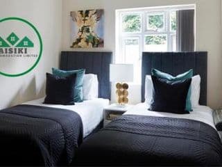 Aisiki Living at Alexandra Road, 2 Bedrooms and 2 Bathrooms with King or Twin beds and with FREE WIFI and PARKING - Photo 22