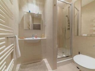 BIG & LUXURY 3 BEDR, 4 BEDS, 2,5 BATH, COVENT GARDEN, BEST Location - Photo 3