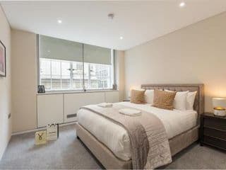 Urban Chic - Exeter - Photo 20