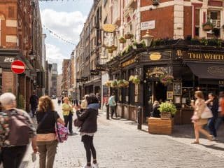 Urban Chic - Exeter - Photo 3