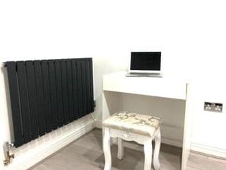 cozy stay in Birmingham by the Canal !! - Photo 2