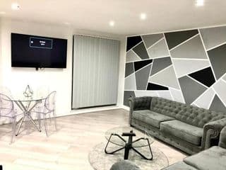 cozy stay in Birmingham by the Canal !! - Photo 5