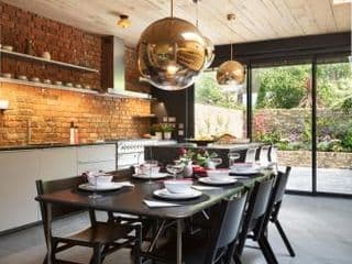 Contemporary Boutique Residence - Photo 11