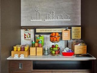 Hampton Inn & Suites Atlanta-Midtown, Ga - Photo 11