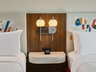 Hampton Inn & Suites Atlanta-Midtown, Ga - Photo 8