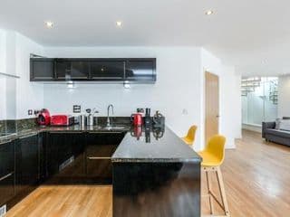 EXCEL LONDON MAJESTIC APARTMENT - Photo 16