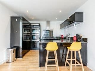 EXCEL LONDON MAJESTIC APARTMENT - Photo 17