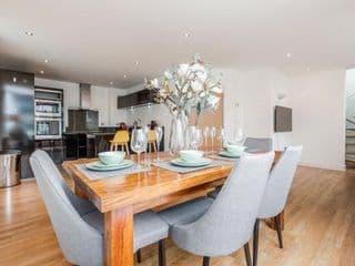 EXCEL LONDON MAJESTIC APARTMENT - Photo 10