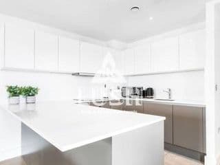 Modern, Stylish PENTHOUSE Apartment next to Wembley Stadium! - Photo 13