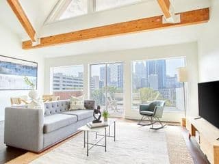 Sonder Baltimore Place