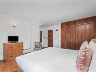 Tavistock Place Apartments - Photo 3