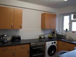 Modern 1 Bedroom in Shadwell with Balcony - Photo 20