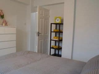 Modern 1 Bedroom in Shadwell with Balcony - Photo 10