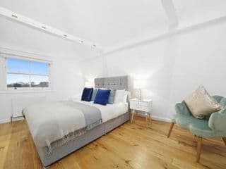 ETON HOUSE - LUXURY ACCOMMODATION, FREE PARKING, CENTRAL LOCATION - Photo 7