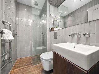 2 Bed Lux Apartment near Central London FREE WIFI - Photo 3