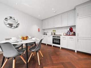 2 Bed Lux Apartment near Central London FREE WIFI - Photo 24