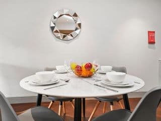 2 Bed Lux Apartment near Central London FREE WIFI - Photo 4