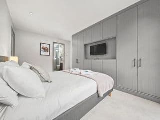2 Bed Lux Apartment near Central London FREE WIFI - Photo 10