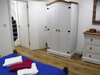 MODERN 2 BEDROOM APARTMENT IN THE HEART OF GREENWICH - Photo 15
