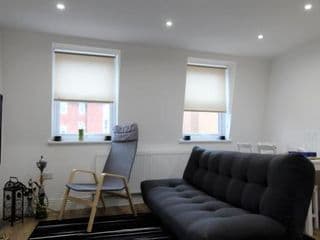 MODERN 2 BEDROOM APARTMENT IN THE HEART OF GREENWICH - Photo 22