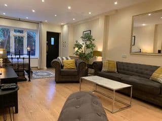 Notting Hill 3 bedroom townhouse with garden and roof terrace