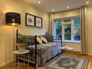 Notting Hill 3 bedroom townhouse with garden and roof terrace - Photo 6