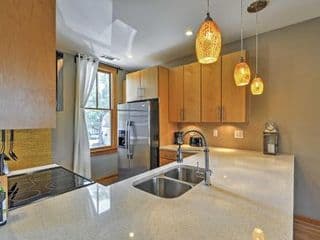 Modern Atlanta Loft Above Bakery in Cabbagetown! - Photo 7