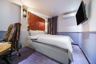 Yeongdeungpo Hotel YOLO - Photo 18