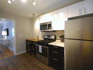 Brookwood Courtyard by BCA Furnished Apt - Photo 21