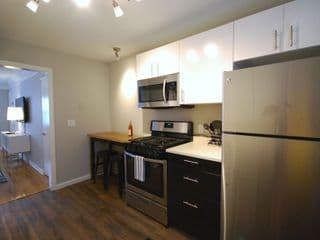 Brookwood Courtyard by BCA Furnished Apt - Photo 6