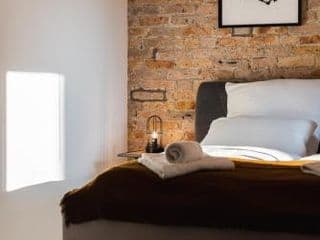 Luxurious Urban Living - Premium Downtown Apartments next to HBF - Photo 13