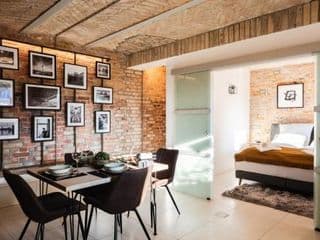 Luxurious Urban Living - Premium Downtown Apartments next to HBF - Photo 5