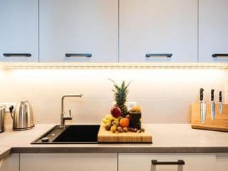 Luxurious Urban Living - Premium Downtown Apartments next to HBF - Photo 6