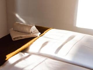 Luxurious Urban Living - Premium Downtown Apartments next to HBF - Photo 8