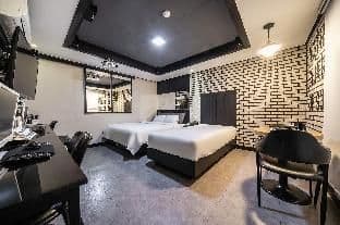 Sangbong Hotel Bus - Photo 2
