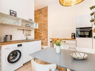 Stylish New Cube Loft II by Berlin-Wall-Apartments - Photo 5
