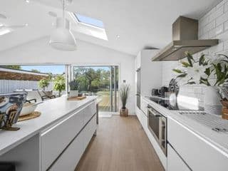 Clarence House-Windsor-Parking-5 bed - Photo 13