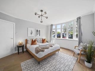 Clarence House-Windsor-Parking-5 bed - Photo 8