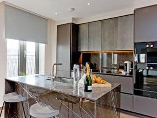 37GS Residences - Photo 18