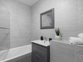 Spacious & Cosy, Netflix, Parking, Colindale Station - Photo 18