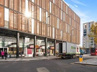 Spacious & Cosy, Netflix, Parking, Colindale Station - Photo 19