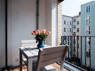 2 Bedroom Mauerpark-Apartment, Berlin Mitte View calendar - Photo 16
