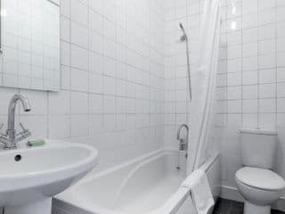 Euro Hotel Harrow - Photo 16