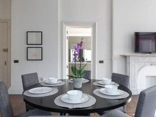 Grosvenor Gardens by CAPITAL - Photo 7