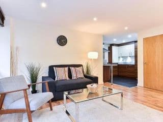 London Bridge Central Apartments - Photo 18