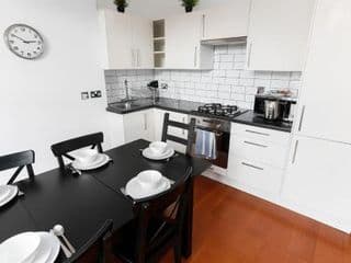 Fantastic Stays at Camden - Photo 11