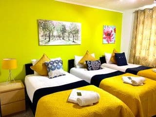 London Excel 2 Bedrooms, Reception, Spacious Apartment - Photo 18