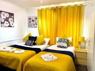 London Excel 2 Bedrooms, Reception, Spacious Apartment - Photo 7