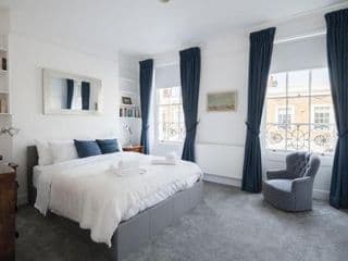 Stylish Sloane Square Home Close to Victoria by UndertheDoormat - Photo 3